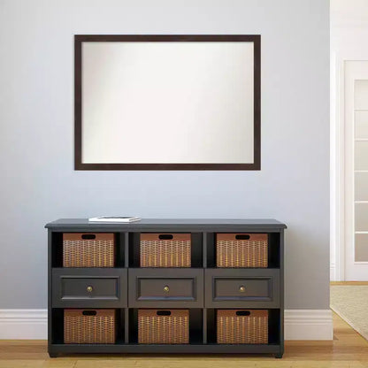 Specchio da parete in legno di noce scuro Fresco, non smussato, 41"x30"