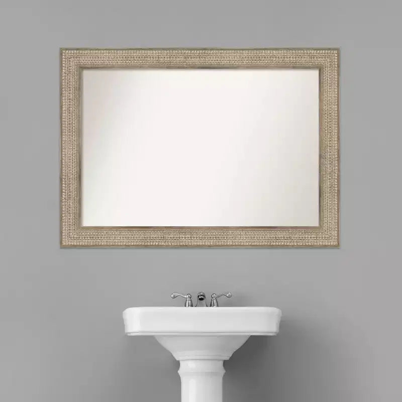 Specchio da parete per bagno in legno argento Trellis non smussato, 42"x30", rettangolare moderno