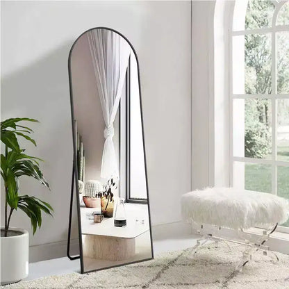 Specchio da terra a figura intera ad arco con cornice in metallo, 96,52 cm L x 180,34 cm H, dorato