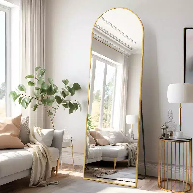 Specchio da terra a figura intera ad arco con cornice in metallo, 96,52 cm L x 180,34 cm H, dorato